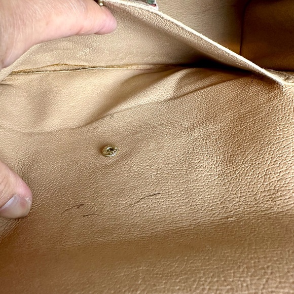 ✅Authentic GUCCI  GG PVC Leather Crossbody Bag - Picture 12 of 17